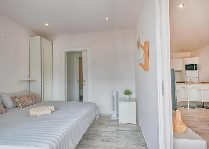 Paraiso Del Sur 2-bedroom Luxury Suite, Sea & Mountain Views